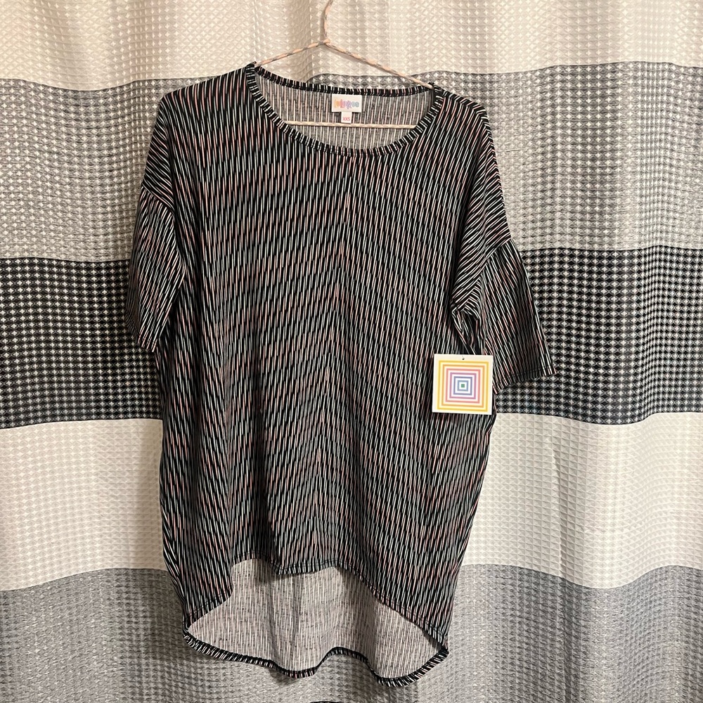 Lularoe Irma top